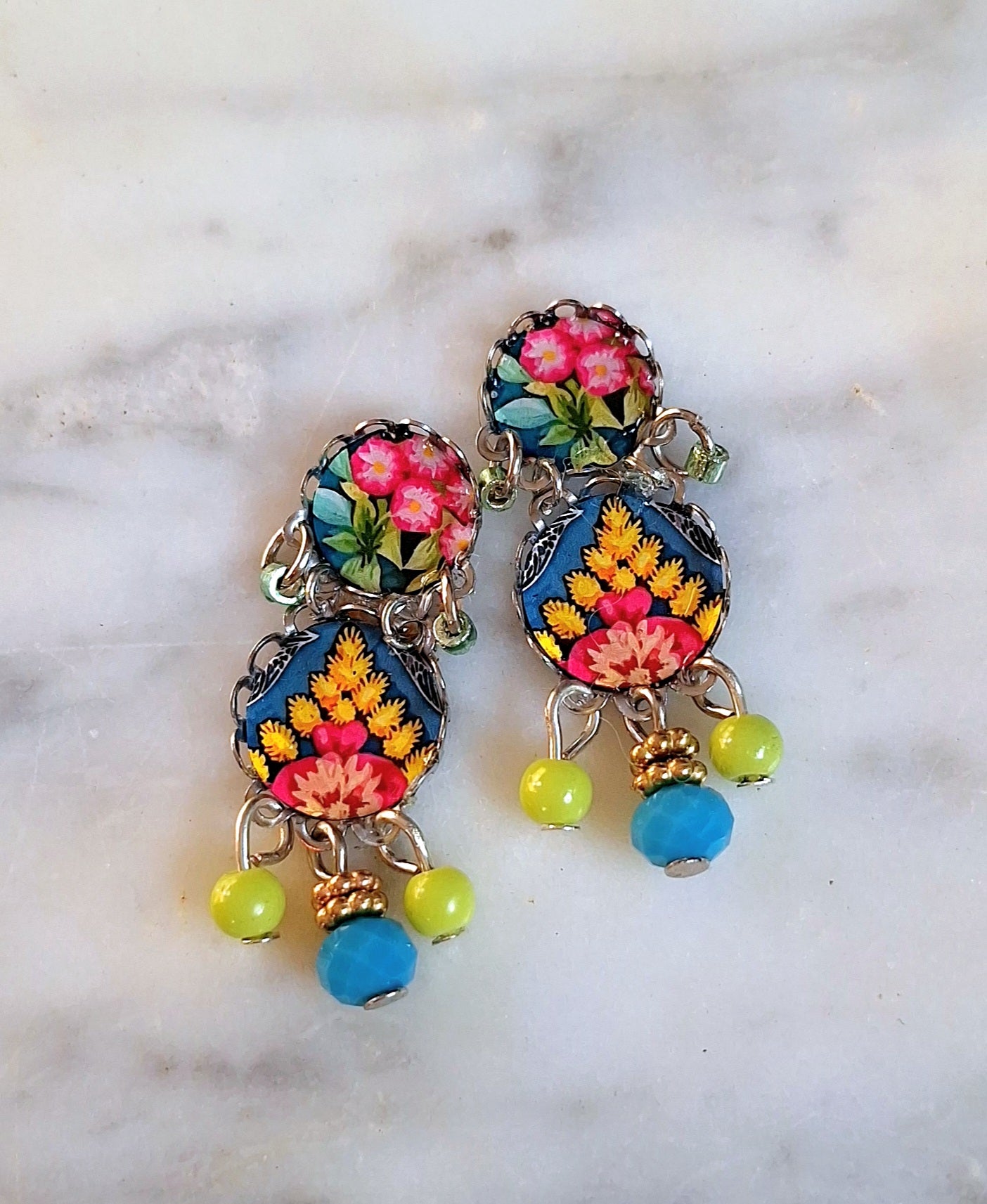 2532 Small metal double dangle earrings