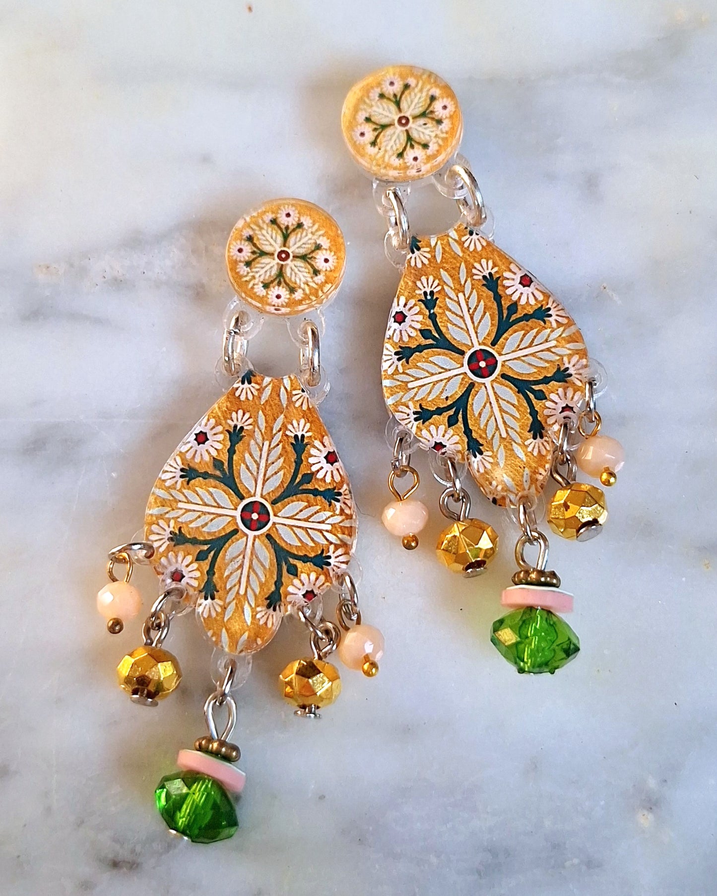 2536 Medium leaf earrings