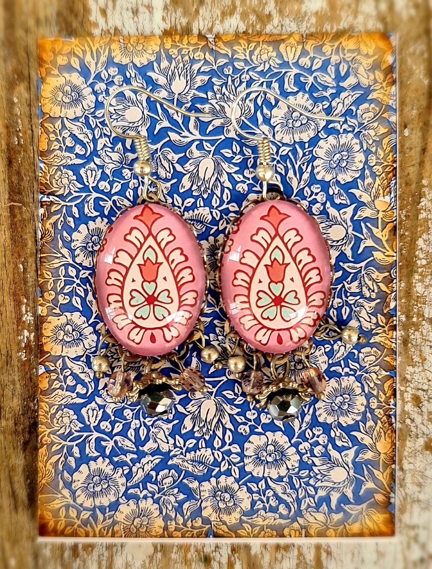 Large oval metal earrings