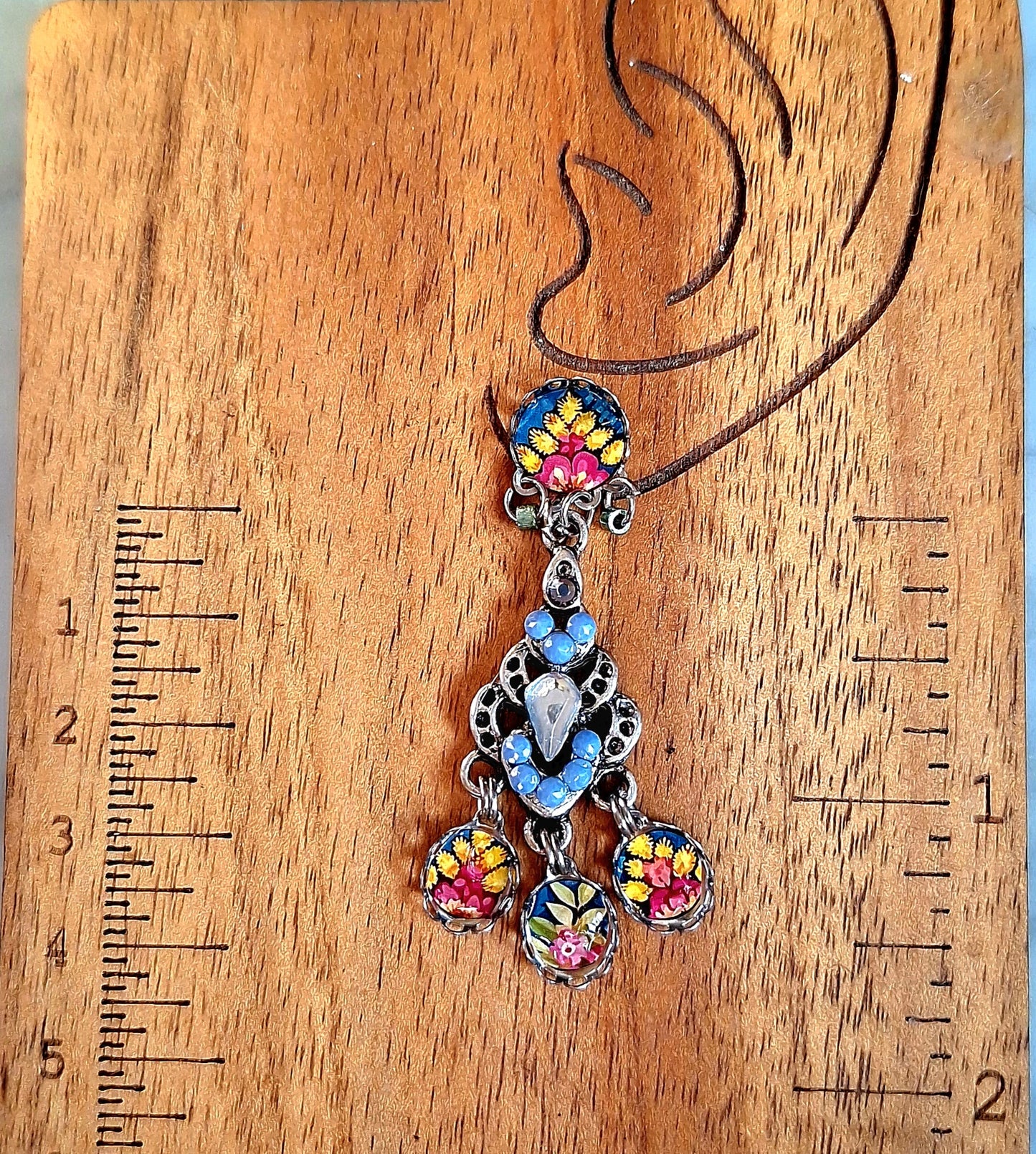 2531 Metal dangle earrings