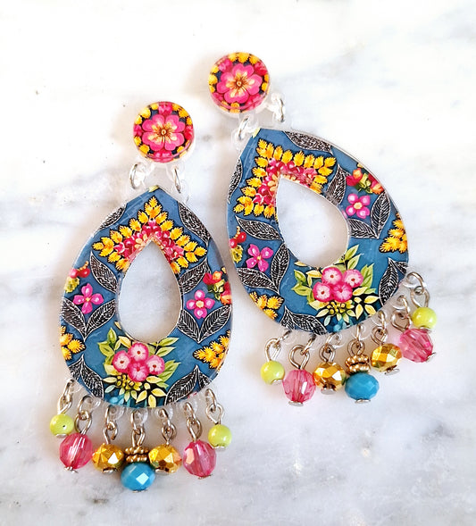 2528 Large drop earring
