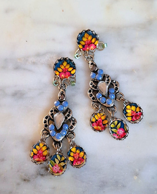 2531 Metal dangle earrings