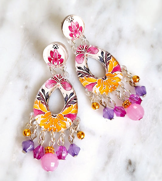 Small dop earrings in pink and yellow damask